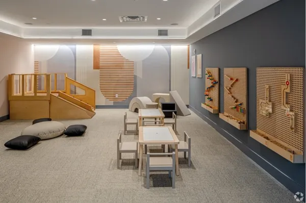 $3,175 | 3 New York Avenue, Unit 561, Jersey City, NJ 07307