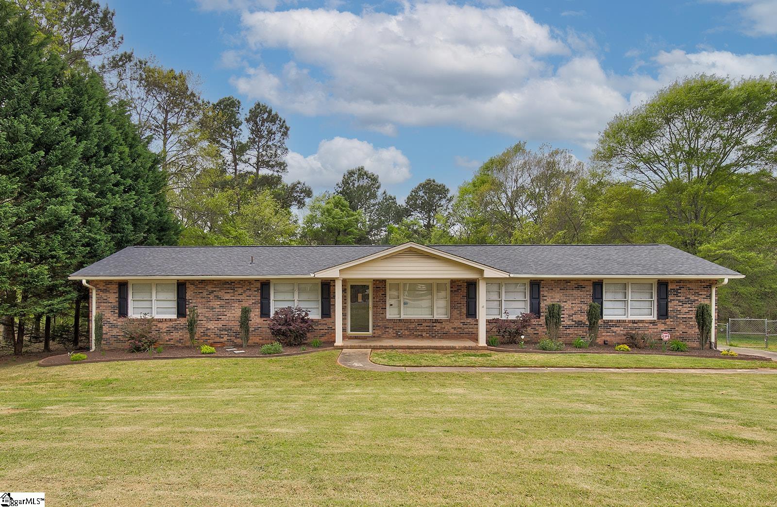 1226 Westgate Road Anderson, SC 29626 - Photo 1 of 36 Gallery Image 1