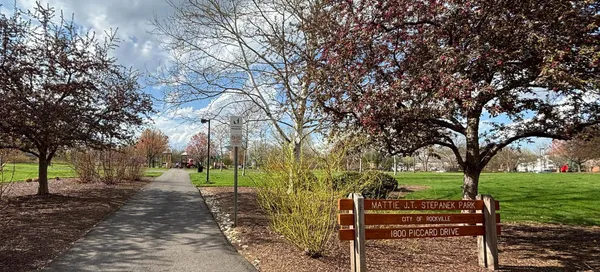 $949,900 | Crestfield Drive, Rockville, MD 20850