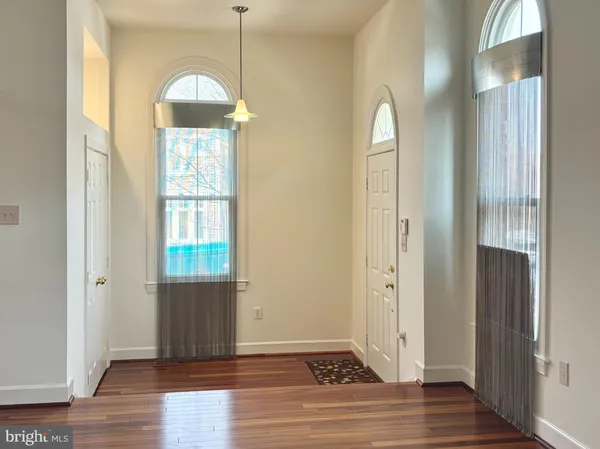 $949,900 | Crestfield Drive, Rockville, MD 20850