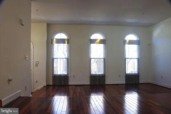 $949,900 | Crestfield Drive, Rockville, MD 20850