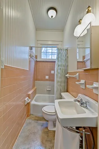 $1,700 | 210 5th Avenue South, Unit 2, Franklin, TN 37064