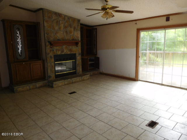3839 North Thompsonville Road Thompsonville, IL 62890 - Photo 5 of 14 Gallery Image 5