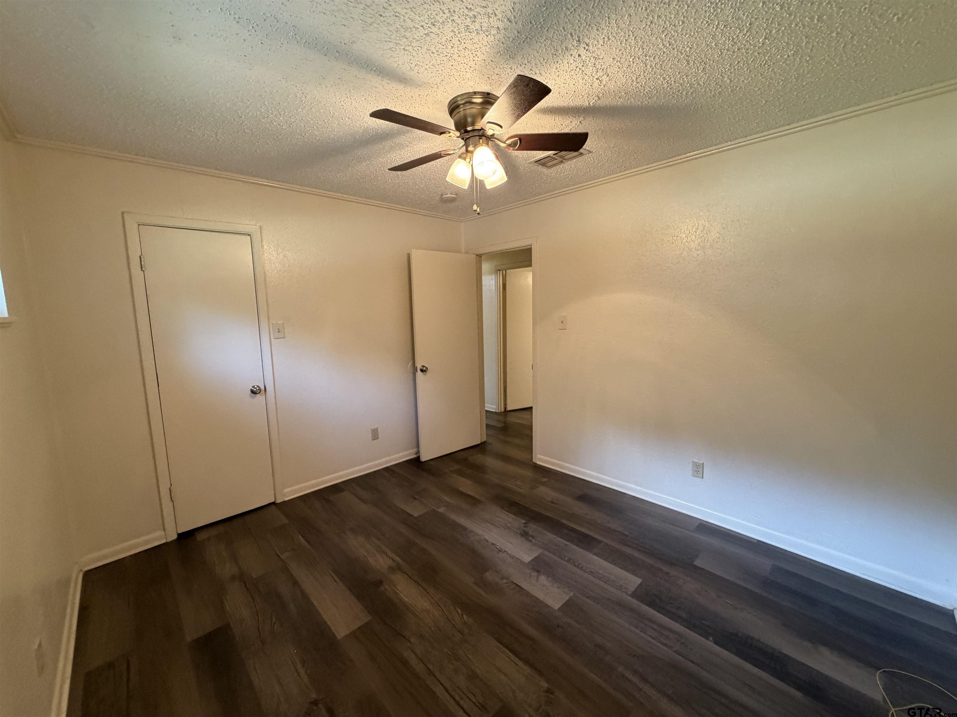 307 Ralph Street Longview, TX 75605 - Photo 17 of 31 Gallery Image 17