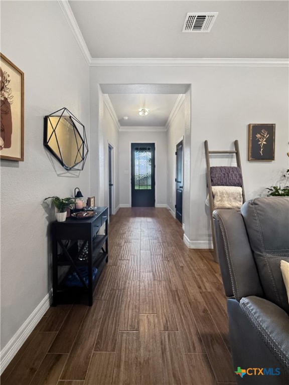 6123 Parma Lane Temple, TX 76502 - Photo 5 of 44 a living room with furniture and a wooden floor