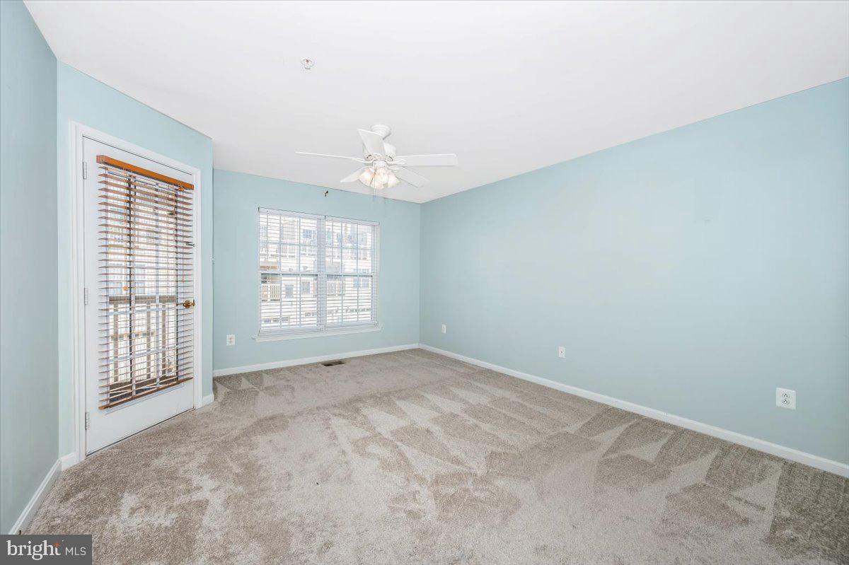 1806 Monocacy View Circle, Unit 41A Frederick, MD 21701 - Photo 26 of 59 a view of an empty room with a window