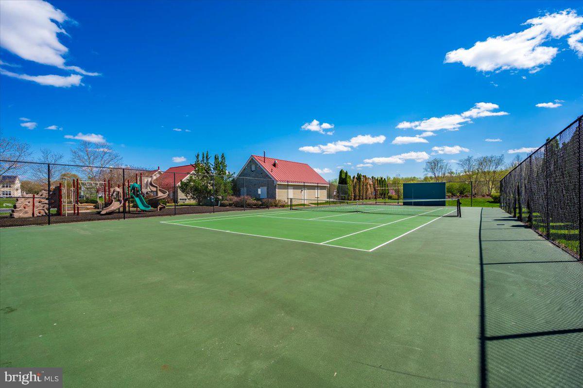 1806 Monocacy View Circle, Unit 41A Frederick, MD 21701 - Photo 59 of 59 a view of a playground with basketball court