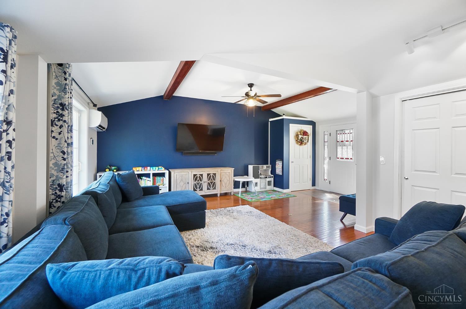1014 Gaskins Road Cincinnati, OH 45245 - Photo 17 of 71