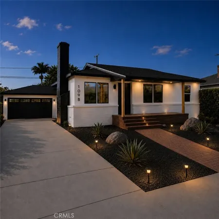 $1,197,000 | 1098 East Ridgewood Street, Long Beach, CA 90807