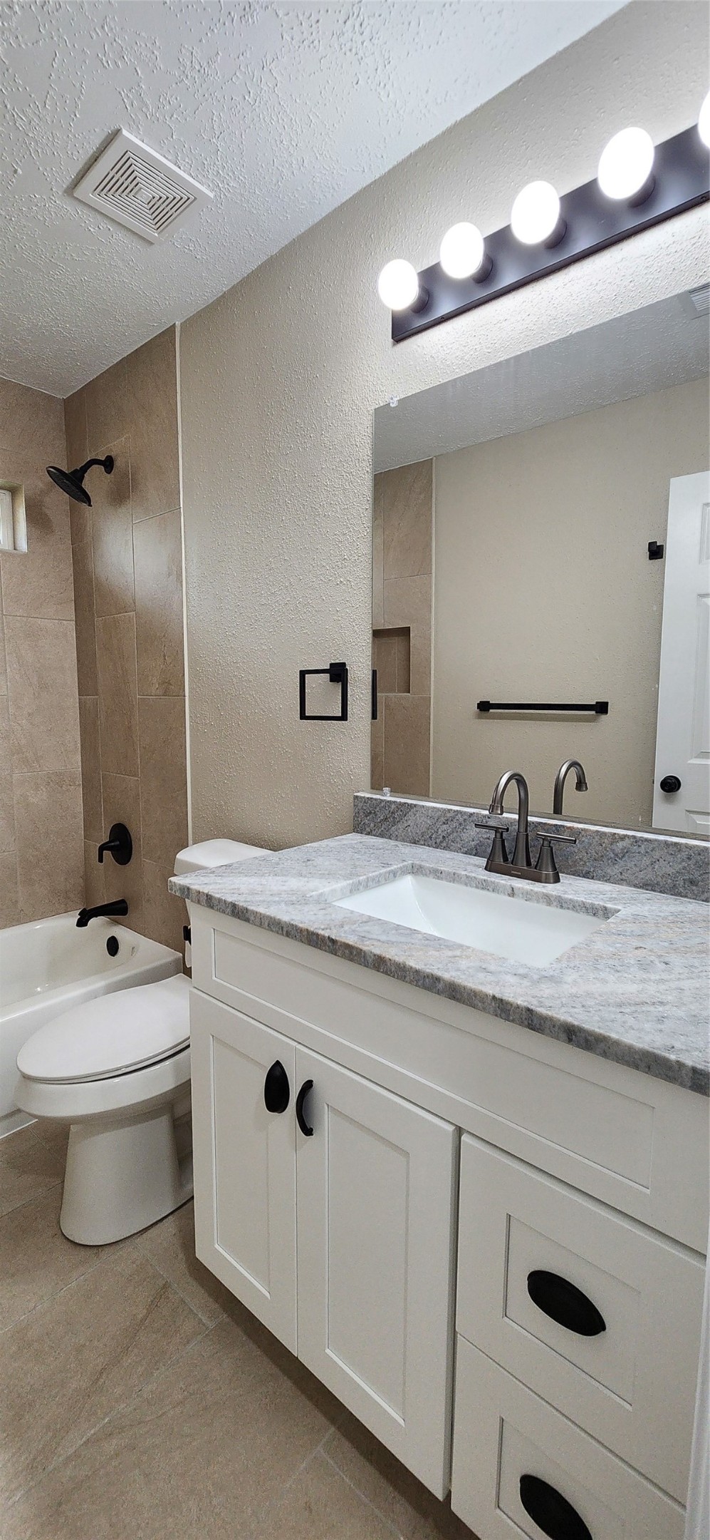 128 Lasso Street Angleton, TX 77515 - Photo 20 of 24