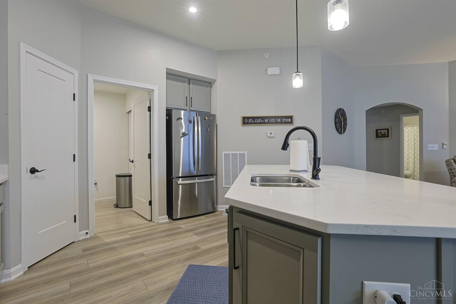 691 Tradition Ridge Cincinnati, OH 45245 - Photo 8 of 38