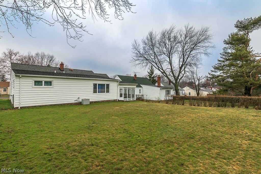 955 Learidge Road Cleveland, OH 44124 - Photo 34 of 35