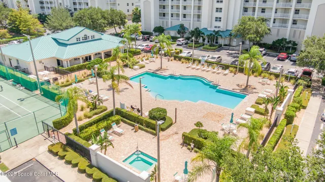 a view of a tall building