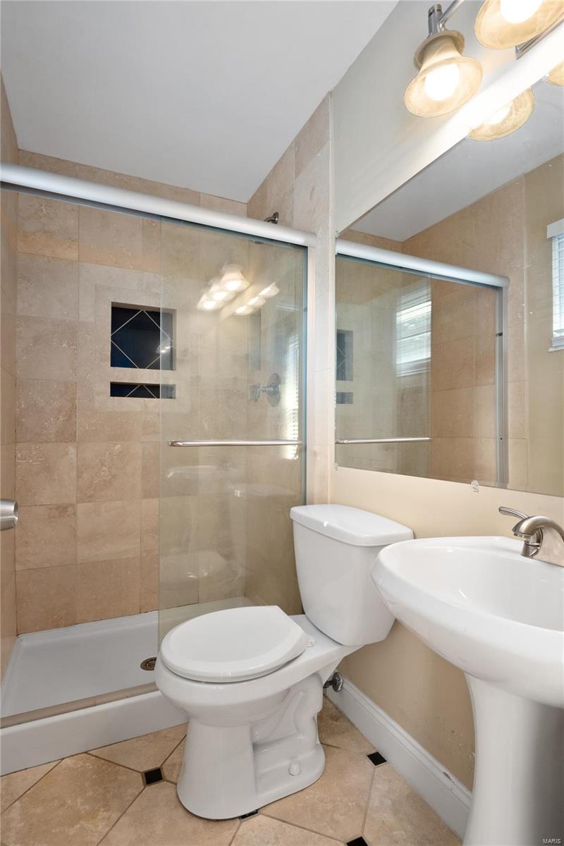 5704 Huntsport Road St. Louis, MO 63129 - Photo 27 of 35