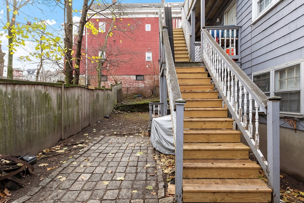 10 Everett Avenue Boston, MA 02125 - Photo 5 of 42 a view of entryway with a front door