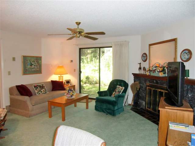 5305 West Fairway Lane, Unit 8 Rathdrum, ID 83858 - Photo 2 of 9