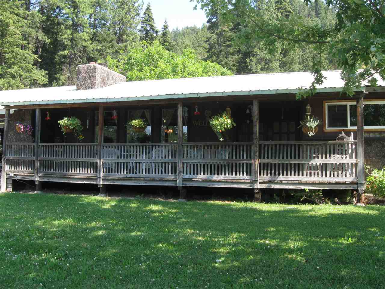 4952 Bead Lake Road Newport, WA 99156 - Photo 1 of 20 Gallery Image 1