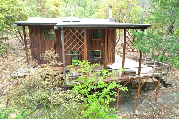 $540,000 | 939 Beaver Creek Road, Jacksonville, OR 97530