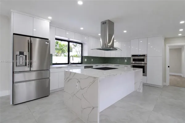 $1,150,000 | 6020 Northeast 18th Terrace, Fort Lauderdale, FL 33308