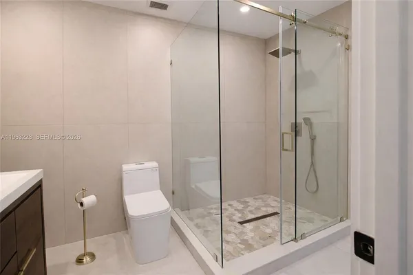 $1,150,000 | 6020 Northeast 18th Terrace, Fort Lauderdale, FL 33308