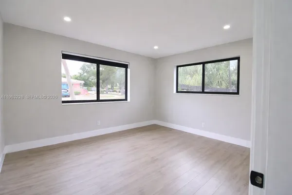 $1,150,000 | 6020 Northeast 18th Terrace, Fort Lauderdale, FL 33308
