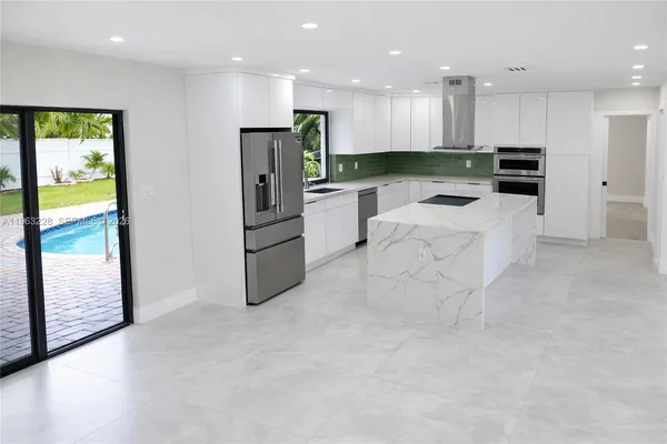 $1,150,000 | 6020 Northeast 18th Terrace, Fort Lauderdale, FL 33308