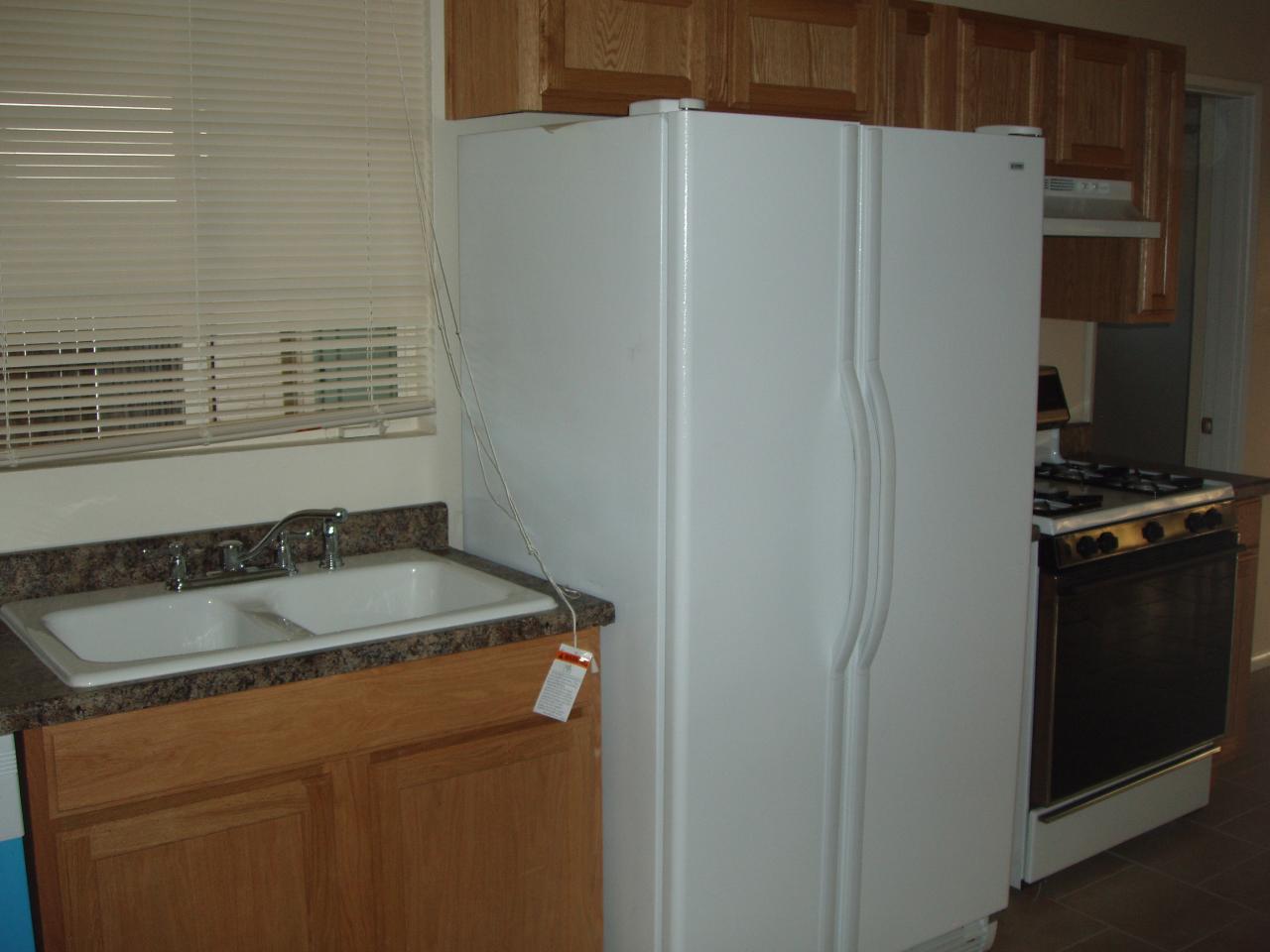 845 West Picadilly Road Phoenix, AZ 85013 - Photo 6 of 17 P1010006