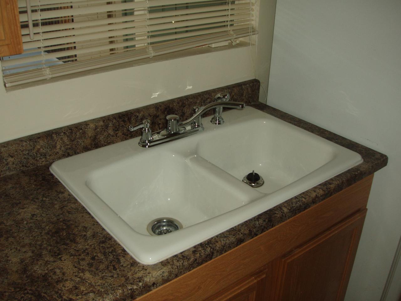 845 West Picadilly Road Phoenix, AZ 85013 - Photo 7 of 17 P1010018