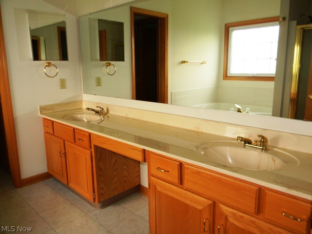 23282 Buck Road Alliance, OH 44601 - Photo 9 of 19