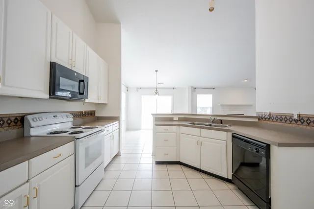 $350,000 | 6052 Bayfront Shores, McCordsville, IN 46055