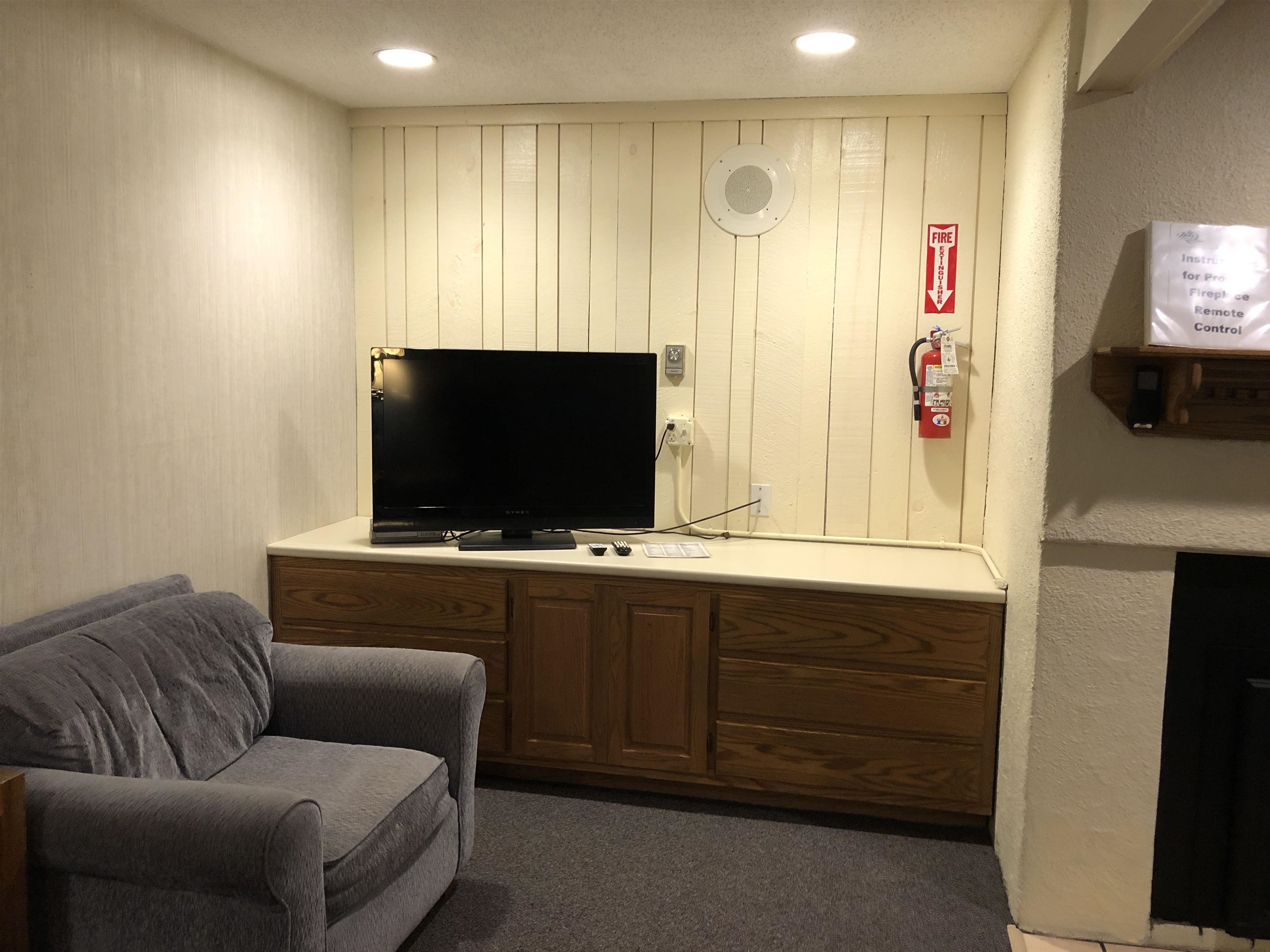 46 Packard's Road, Unit 101 WEEK 24 Waterville Valley, NH 03215 - Photo 11 of 52 Gallery Image 11