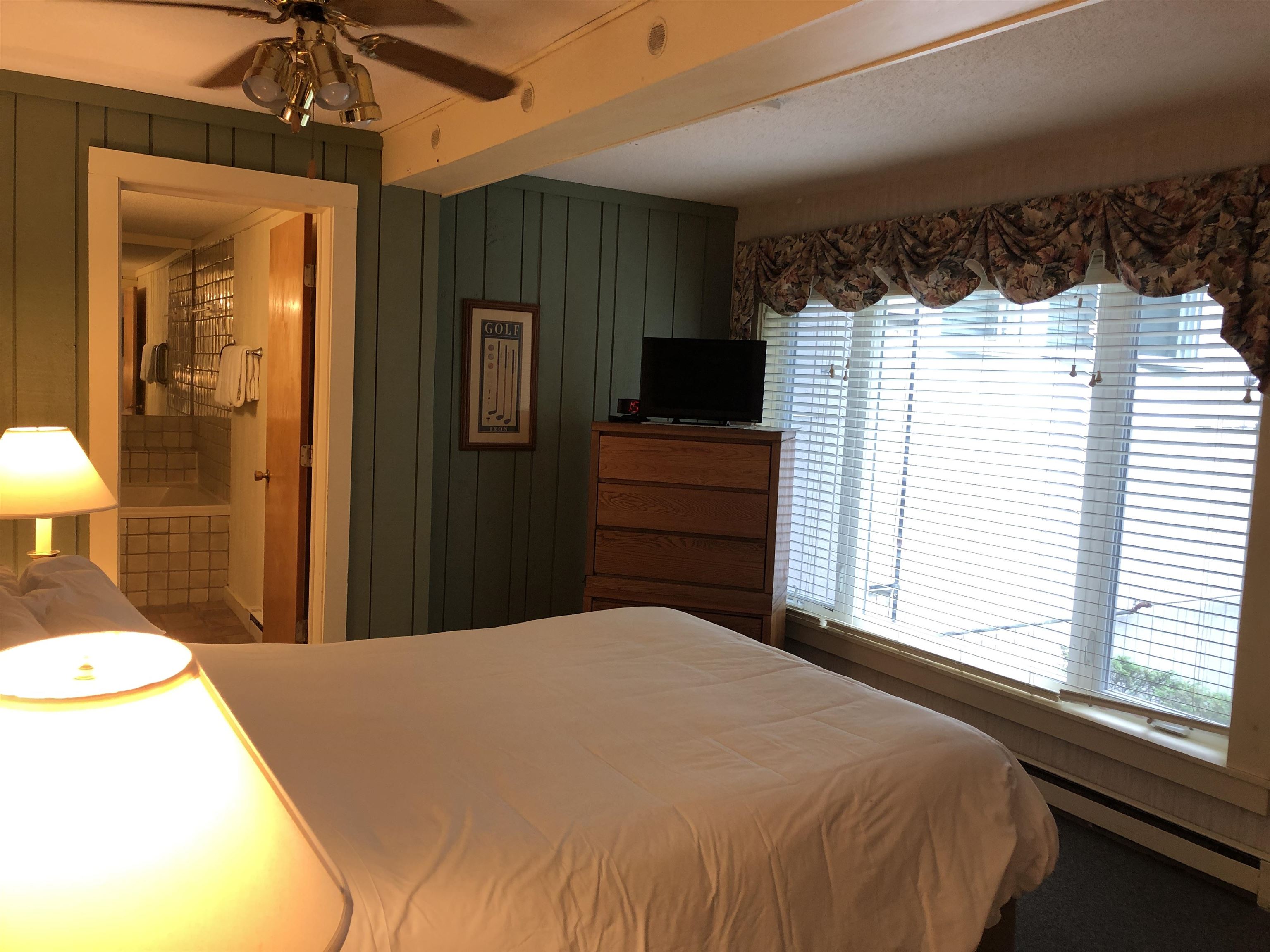 46 Packard's Road, Unit 101 WEEK 24 Waterville Valley, NH 03215 - Photo 20 of 52 Gallery Image 20