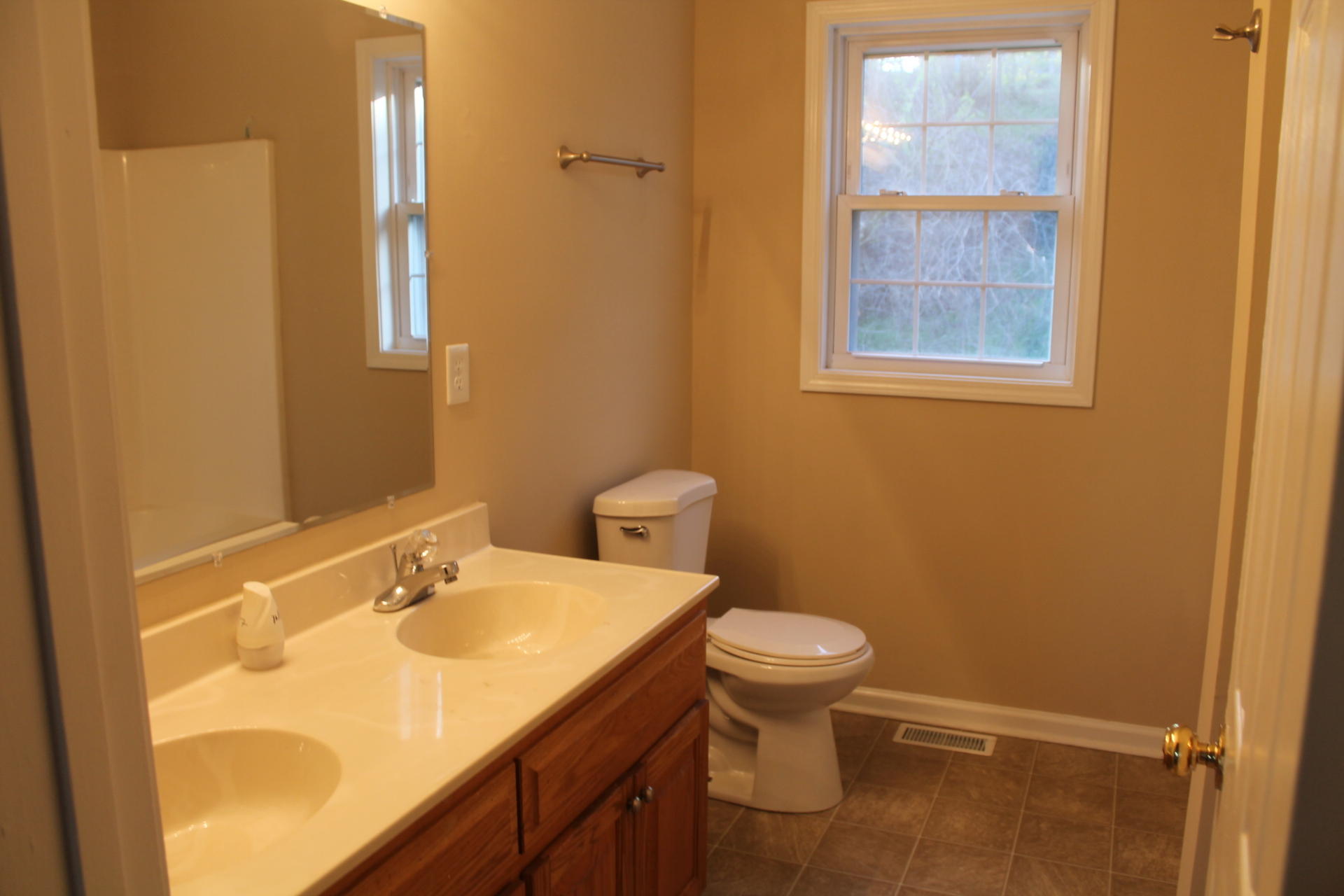 2612 Shull Road Northeast Roanoke, VA 24012 - Photo 15 of 30 IMG_5453