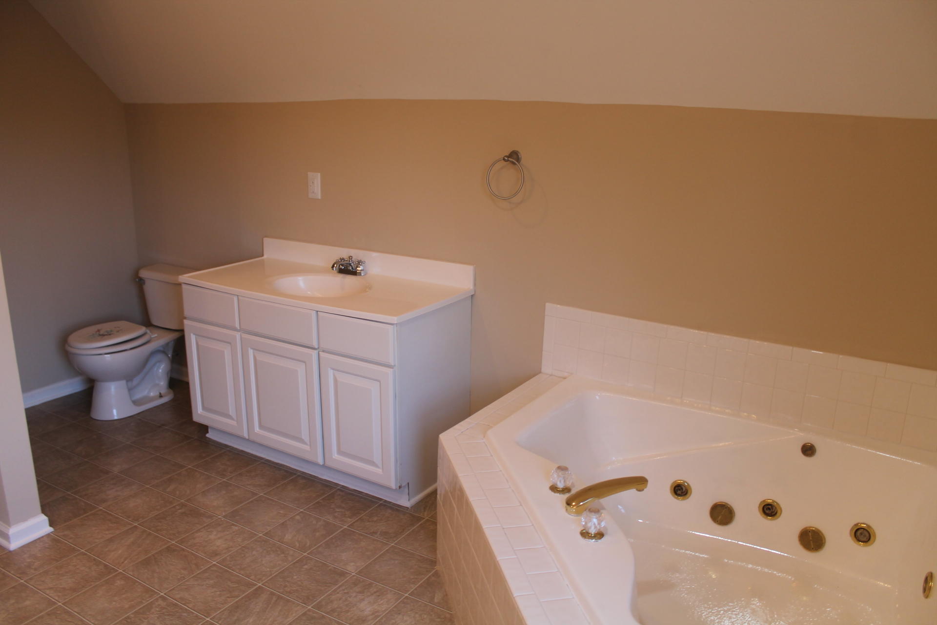2612 Shull Road Northeast Roanoke, VA 24012 - Photo 26 of 30 IMG_5470