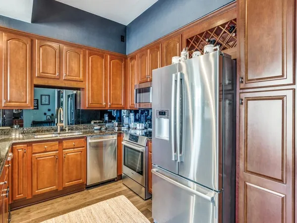 $420,000 | 3225 Turtle Creek Boulevard, Unit 1509, Dallas, TX 75219