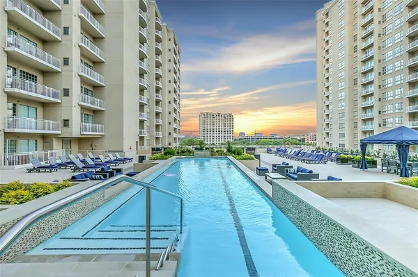 $420,000 | 3225 Turtle Creek Boulevard, Unit 1509, Dallas, TX 75219