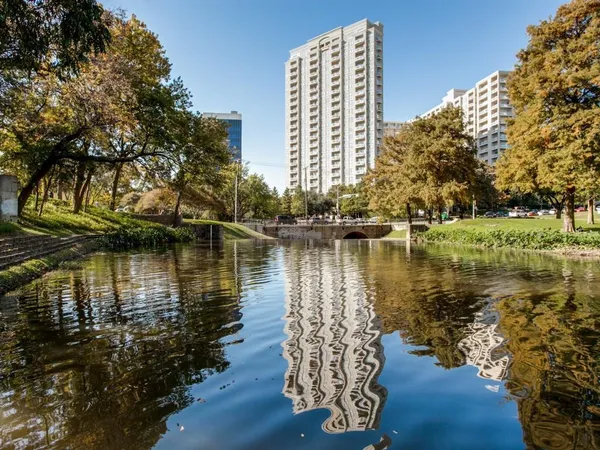 $420,000 | 3225 Turtle Creek Boulevard, Unit 1509, Dallas, TX 75219