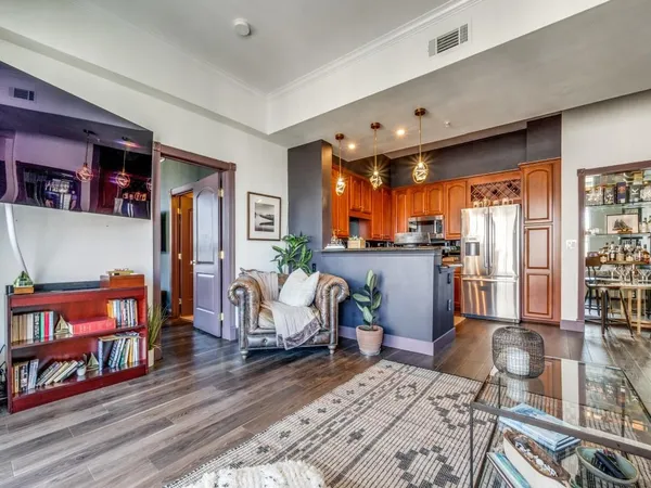 $420,000 | 3225 Turtle Creek Boulevard, Unit 1509, Dallas, TX 75219