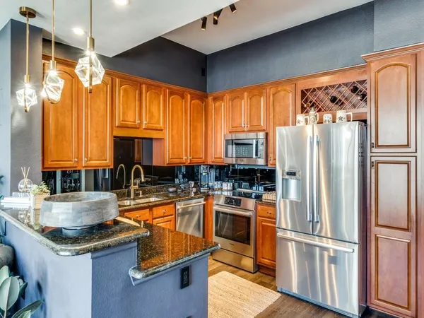 $420,000 | 3225 Turtle Creek Boulevard, Unit 1509, Dallas, TX 75219