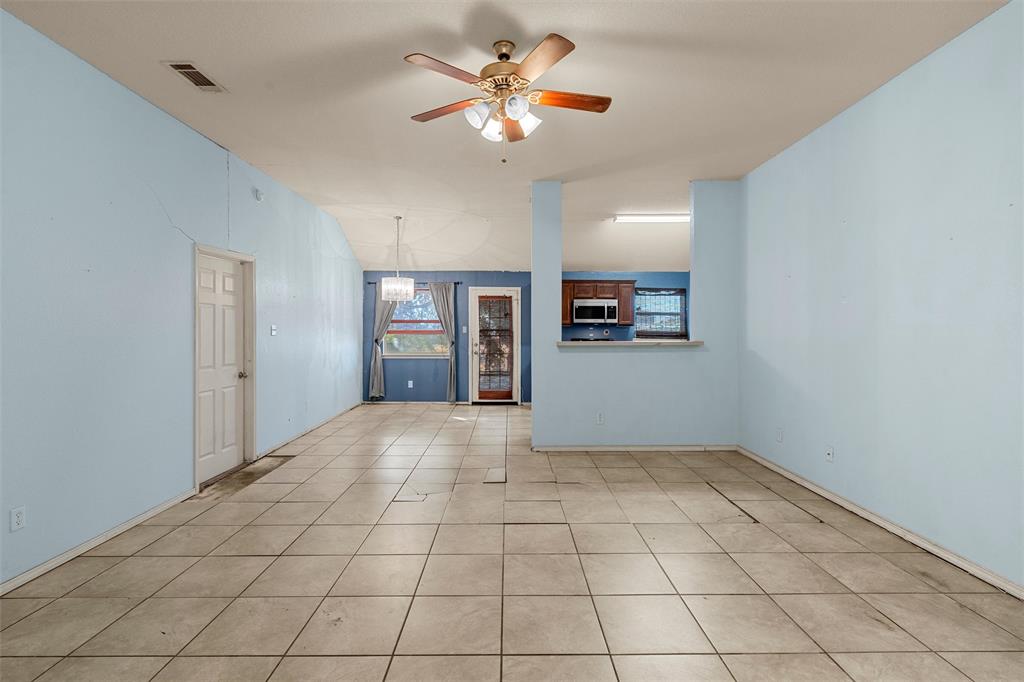 240-b B Bb Burt Waco, TX 76708 - Photo 3 of 16 Gallery Image 3
