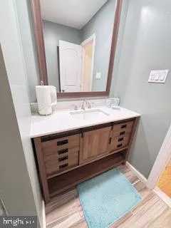 $774,000 | 22 Tuscarora Circle, Old Bridge, NJ 08857