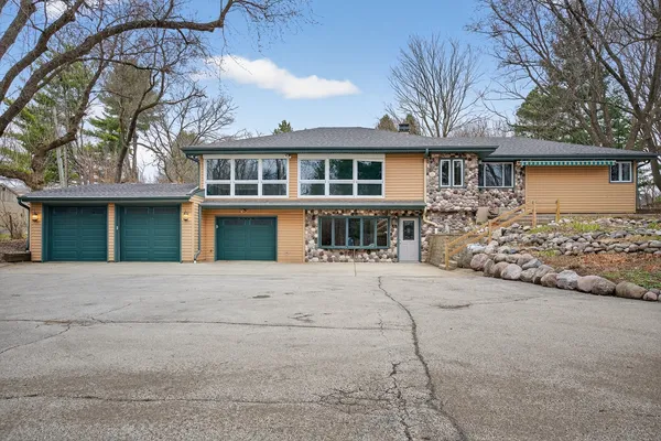 $609,900 | 38-w042 Silver Glen Road, St. Charles, IL 60175