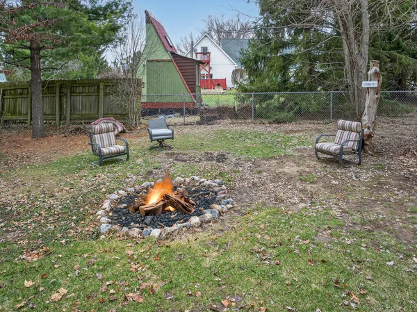 $609,900 | 38-w042 Silver Glen Road, St. Charles, IL 60175