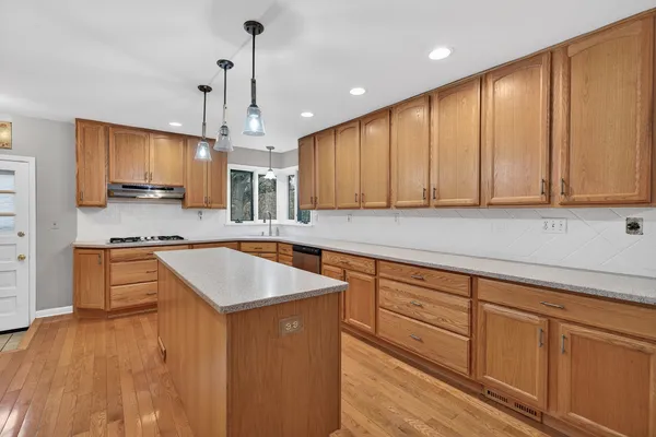 $609,900 | 38-w042 Silver Glen Road, St. Charles, IL 60175