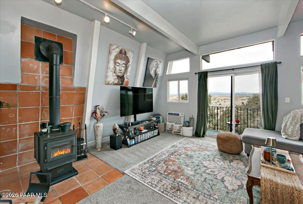 7310 West Hootenanny Road Prescott, AZ 86305 - Photo 8 of 28 07-Living Room