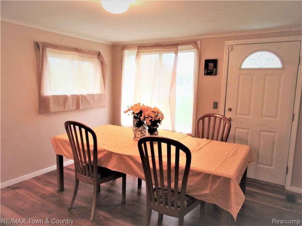2318 North Linden Road Flint, MI 48504 - Photo 12 of 18