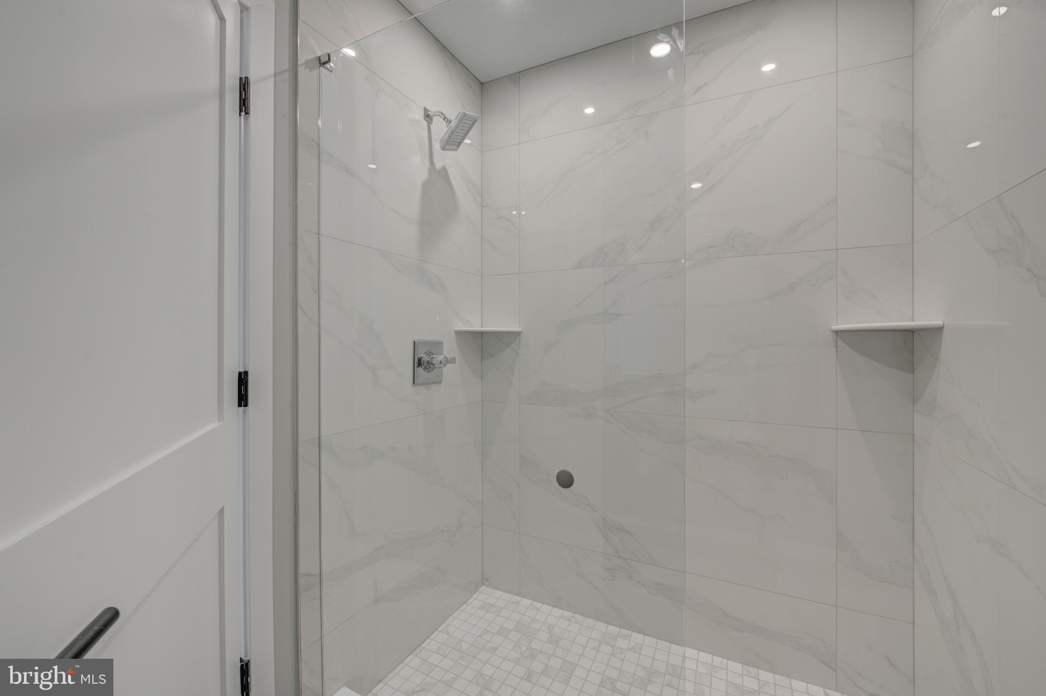 2445 Innovator Way, Unit 3E Philadelphia, PA 19146 - Photo 11 of 16