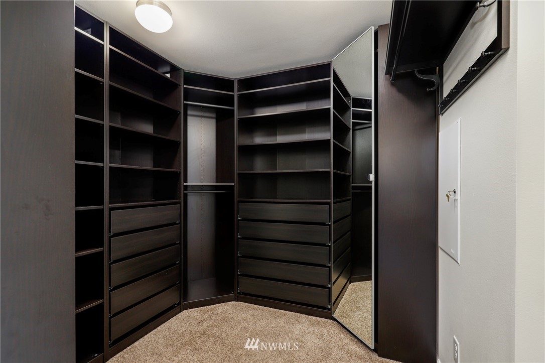 13731 173rd Place Southeast Renton, WA 98059 - Photo 16 of 34 Gallery Image 16