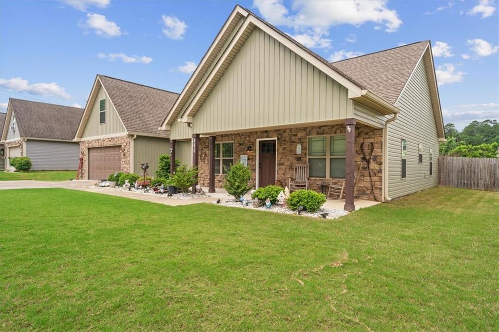 407 Beamer Road Southwest Calhoun, GA 30701 - Photo 3 of 38