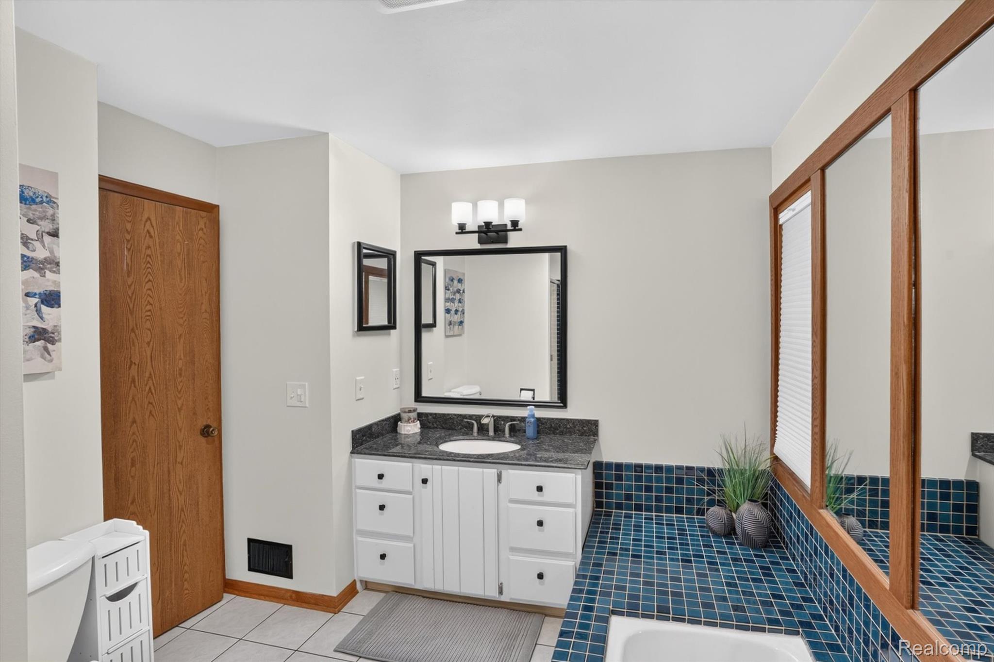 5361 Clark Road Bath, MI 48808 - Photo 23 of 62 30-5361-Clark-Rd-WindowStill-Photography.jpg